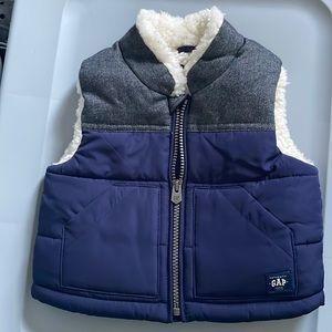 Boys 6-12 month fleece lined vest